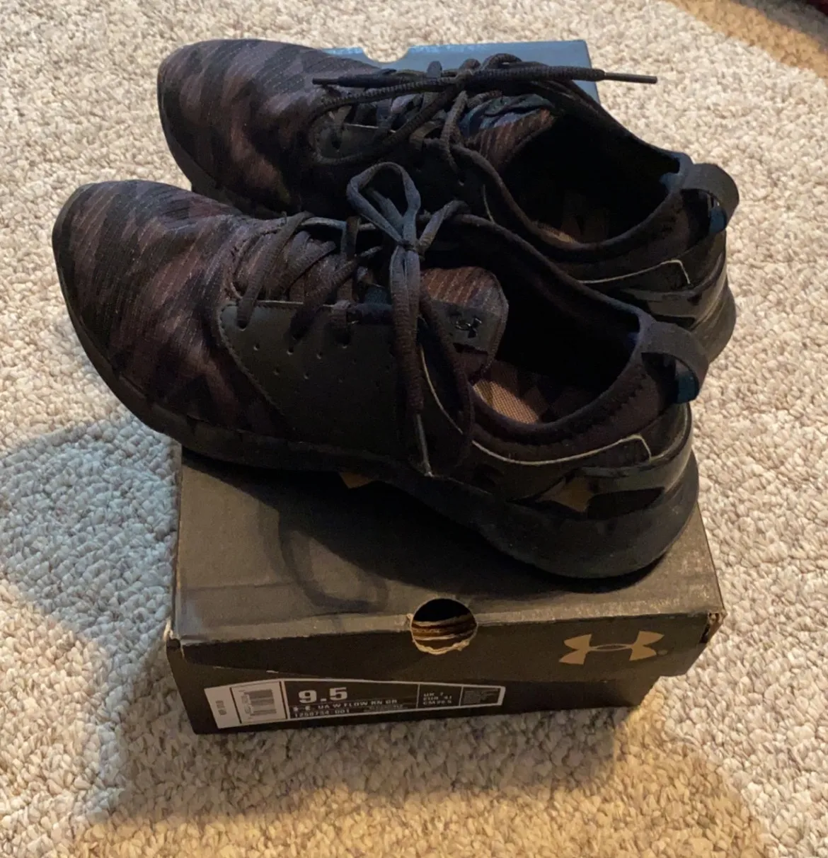 W Flow RN GR shoes - Image 2