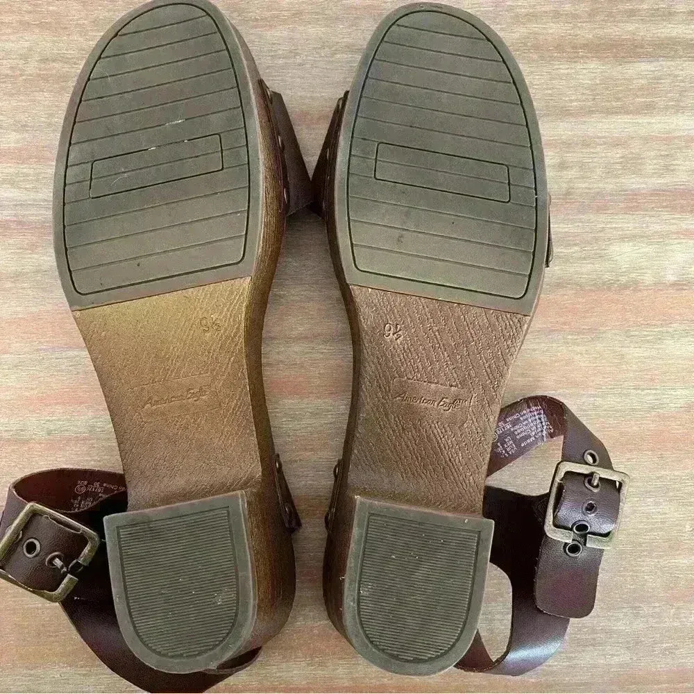 American Eagle 9.5 Women Brown Faux Wood Ankle‎ Strap Clog Heel Platform Sandals - Image 4