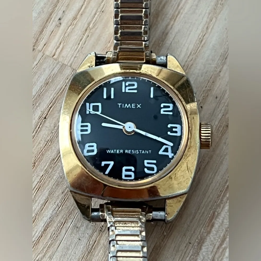 Timex Vintage Mechanical Ladies Watch Gorgeous Black Dial White Markers Gold - Image 3