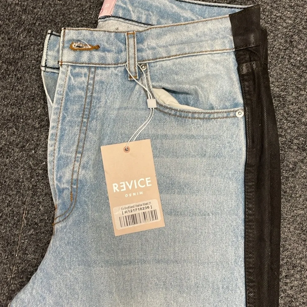 NWT Revice Ex Boyfriend Colorblock Black Coated Harlow Wash Jeans - Image 3