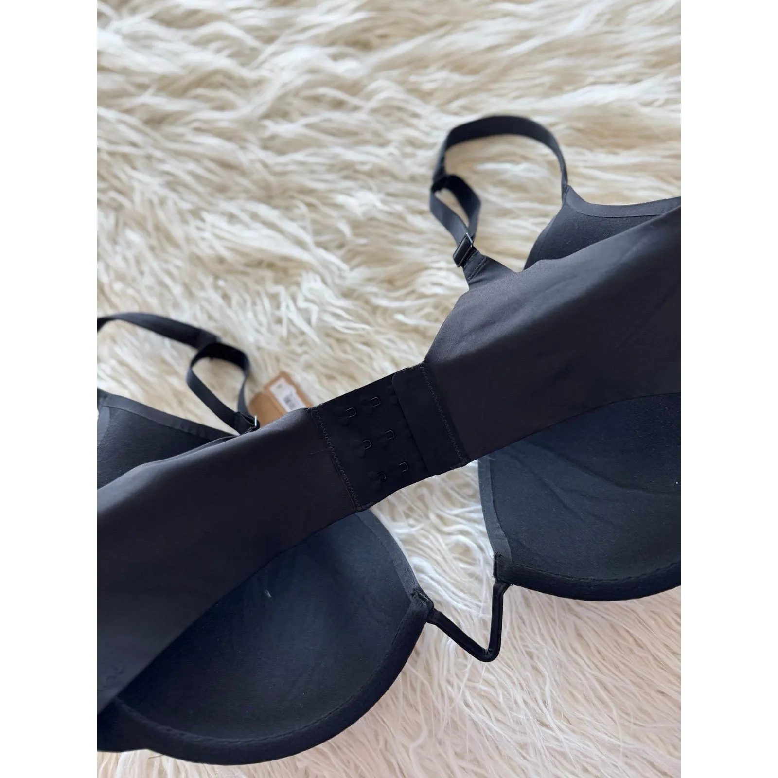 SKIMS  Ultimate Deep V Push Up Bra Onyx Size 36DDD - Image 5