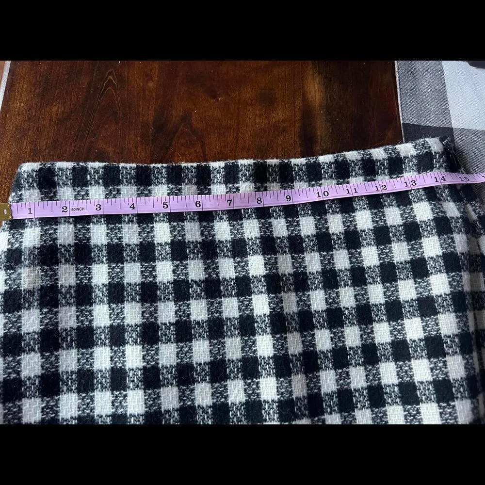 Talbots  Petites size 2 Black and White Plaid Wool Skirt - Image 7