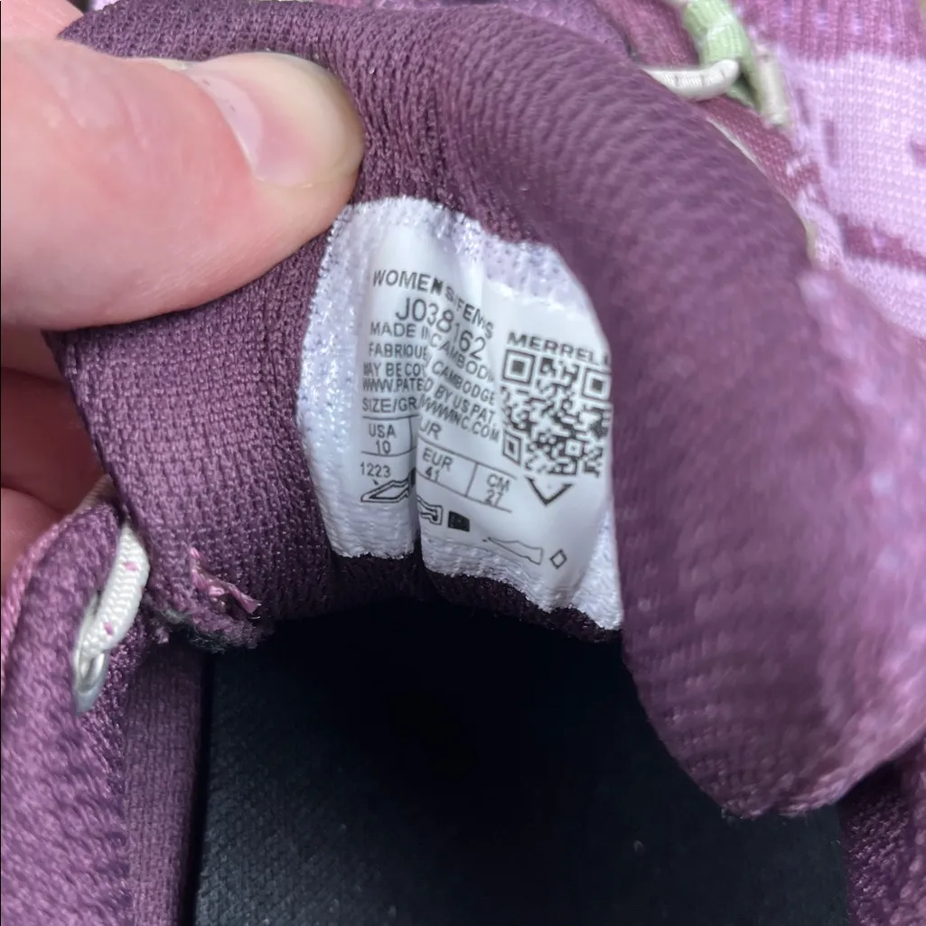 Merrell  Accentor 3 Purple and Mint Athletic Shoes
Size: 10 - Image 6