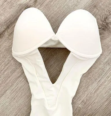 NWOT  White Cut Out One Piece Bikini M - Image 5