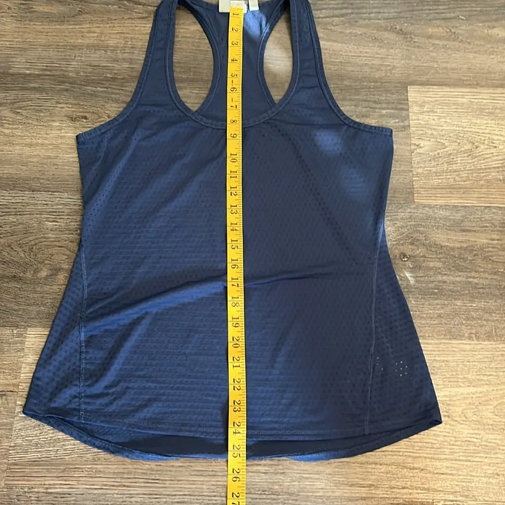 Athleta Women's Navy Blue Razor Back Athletic Tank Top Small - Image 6