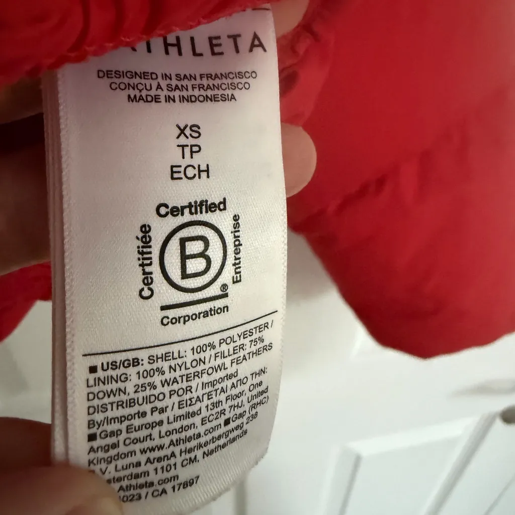 Athleta  Summit Cropped Puffer Jacket Winter Down Coat Red Orange Size XS FLAW - Image 11