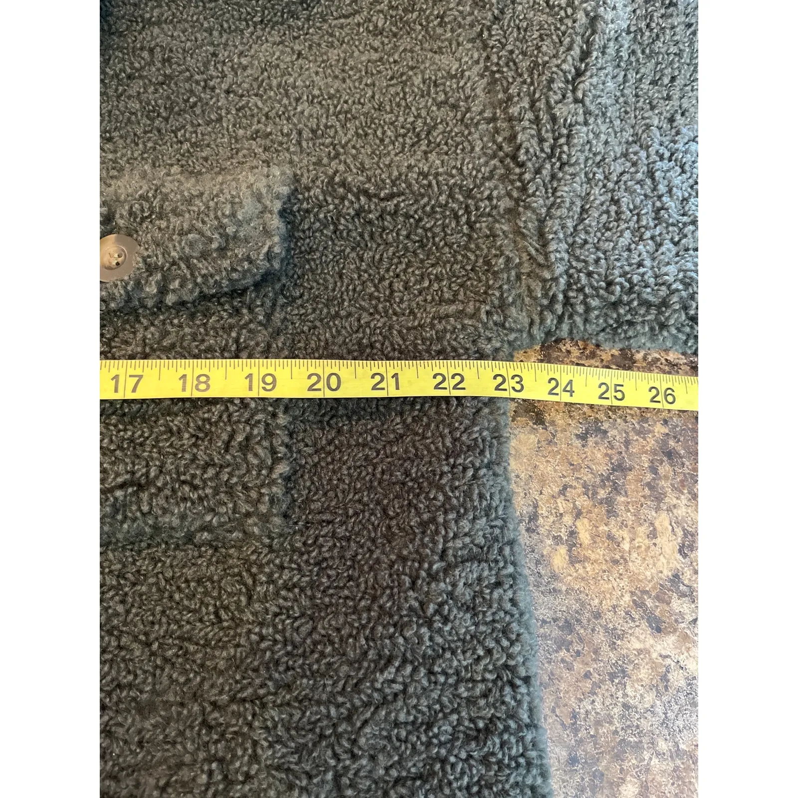 Hem & Thread Medium Sherpa Shacket Dark Olive Green Warm Cozy - Image 8