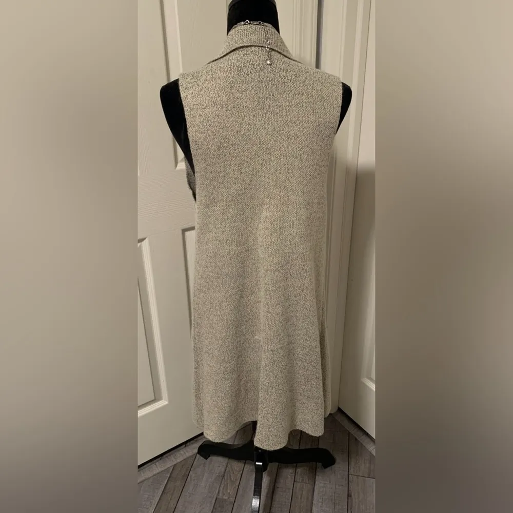 Monteau Women’s Sweater Duster - Image 3