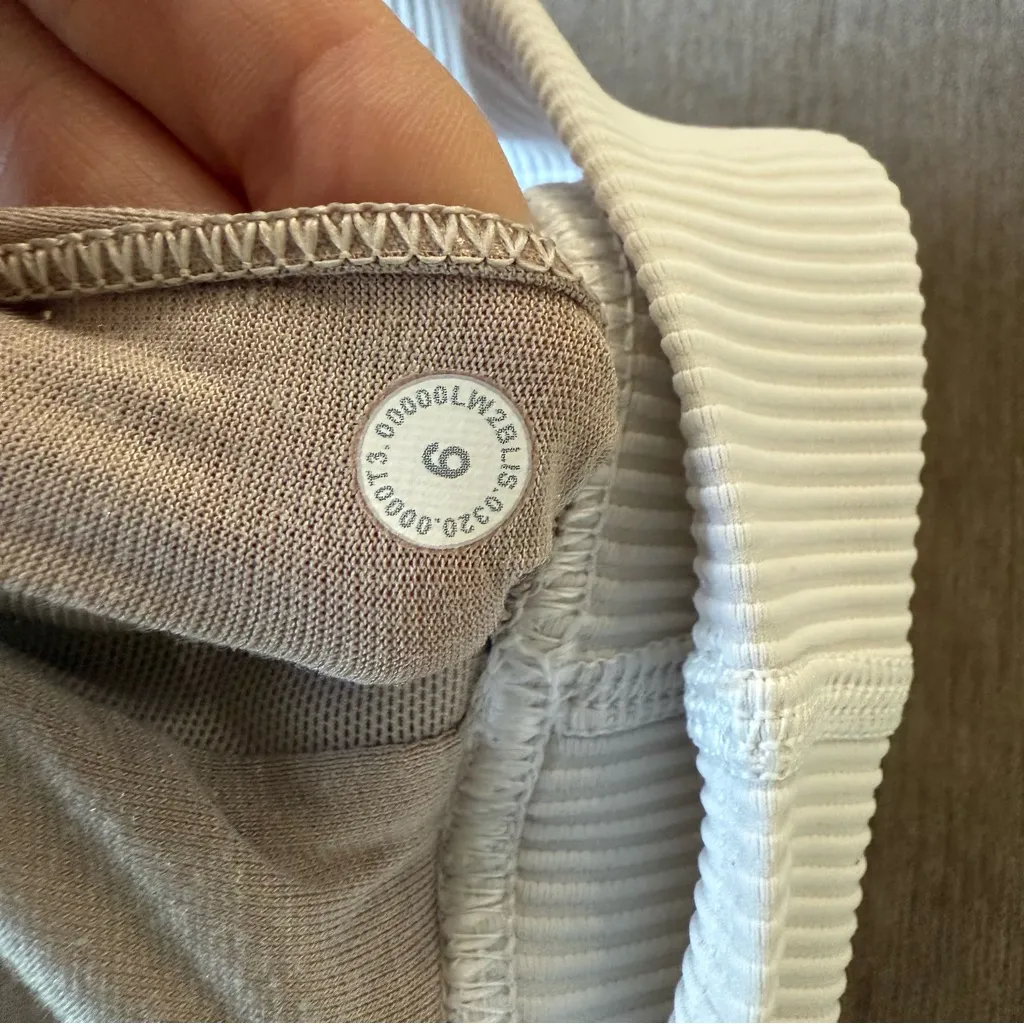 Lululemon Ribbed Energy Bra in White - Image 6