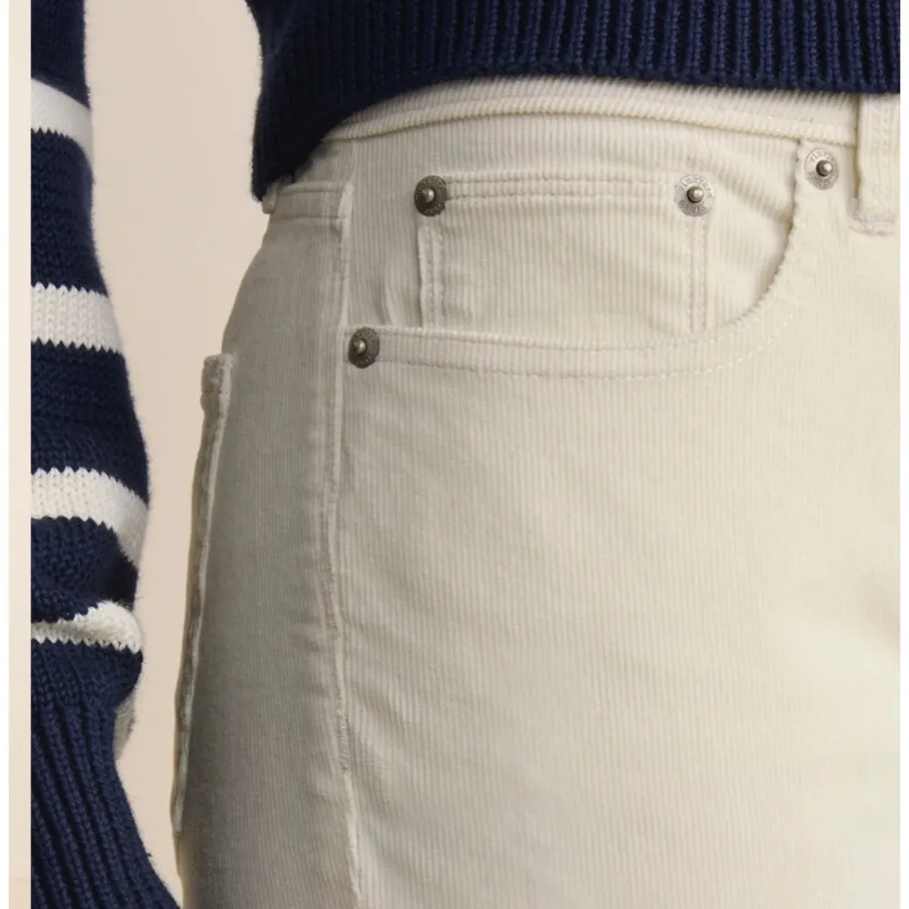 Vineyard Vines Mid-Rise kick boot cords size 24 NWOT - Image 5