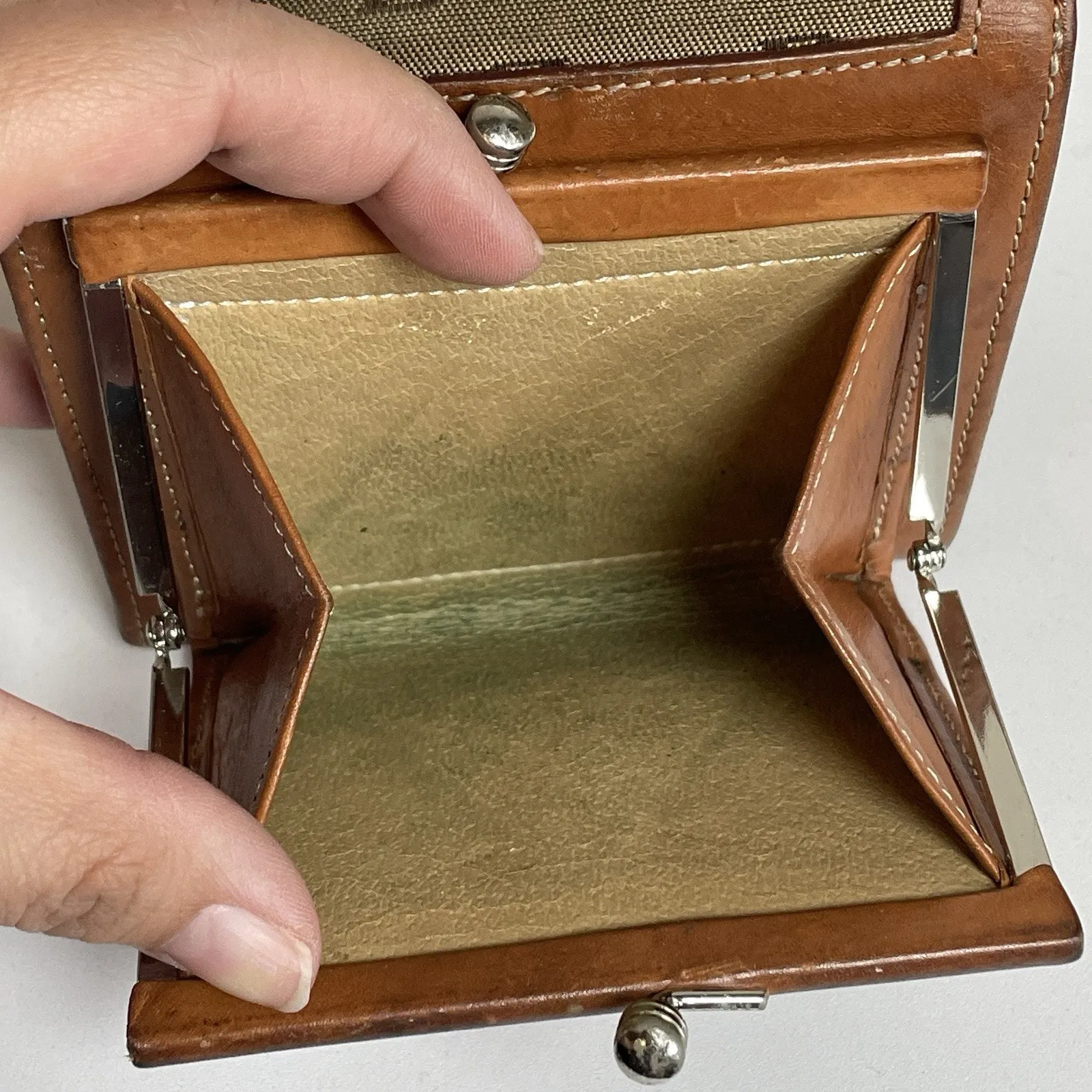 Dooney & Bourke Leather & Cloth Wallet Bags Logo Coin Compartment, 8-Card Slots - Image 10