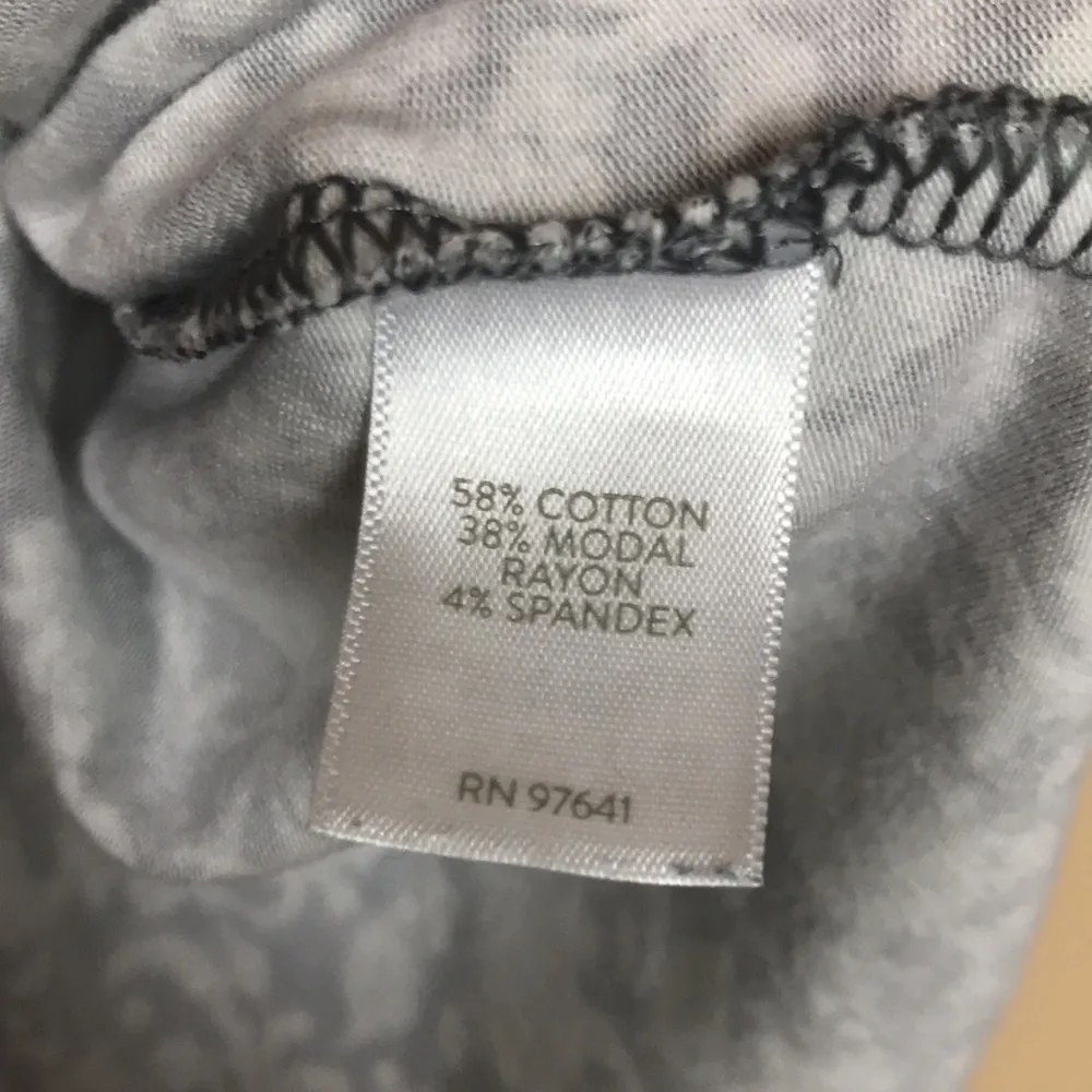 J. Jill Women’s Boho Floral Paisley Print Gray White Blue Flare Sleeve Blouse - Image 8