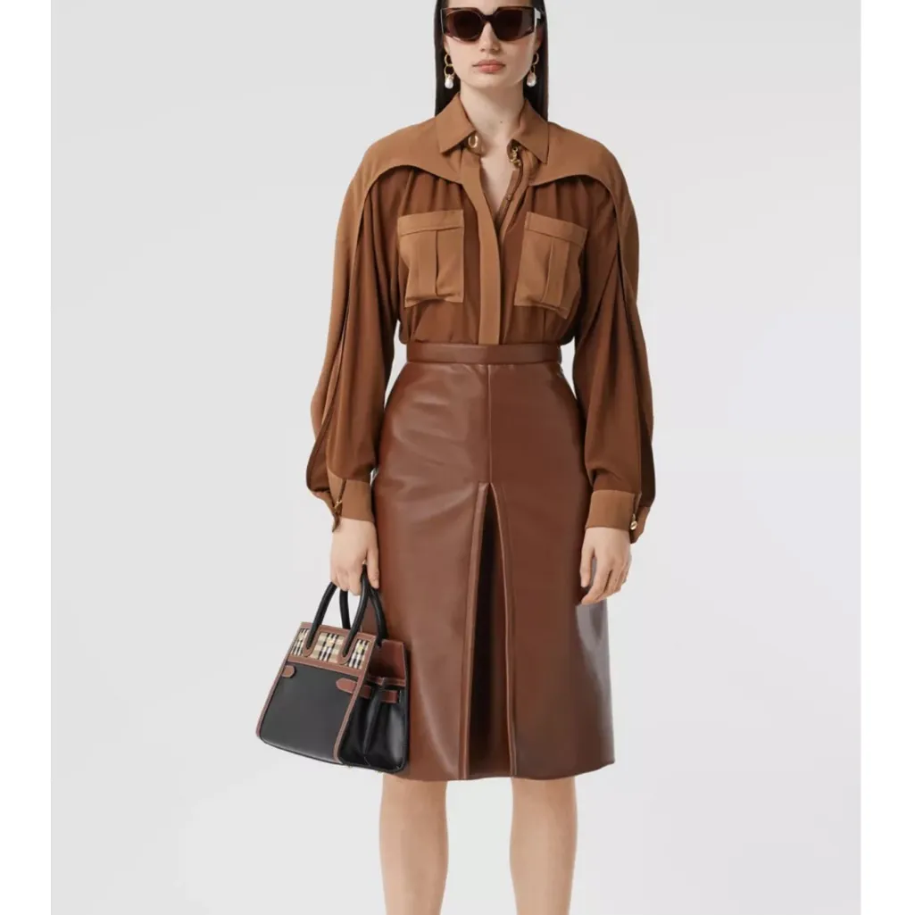 New Burberry Leather and Vintage Check Two-handle Title Satchel Tote Bag - Image 3