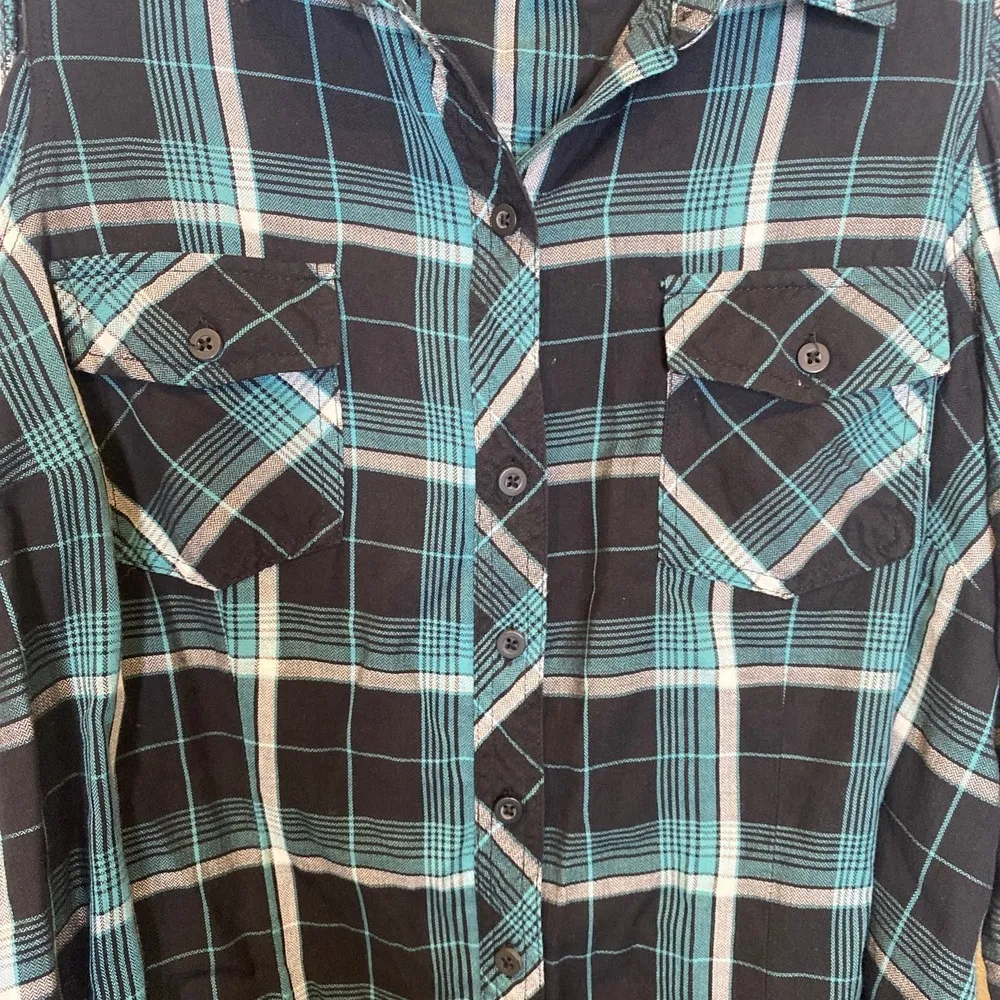 Torrid Plaid Cold Shoulder Long Sleeve Button Down Shirt EUC Sz 2X Cotton - Image 4