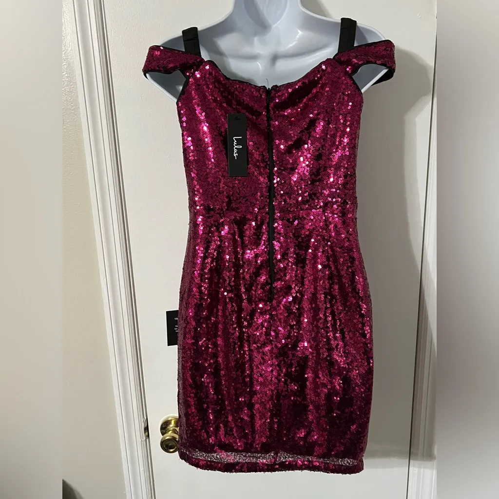 Lulus Magenta off the shoulder Sequin Strapless Mini Dress Small NWT - Image 3