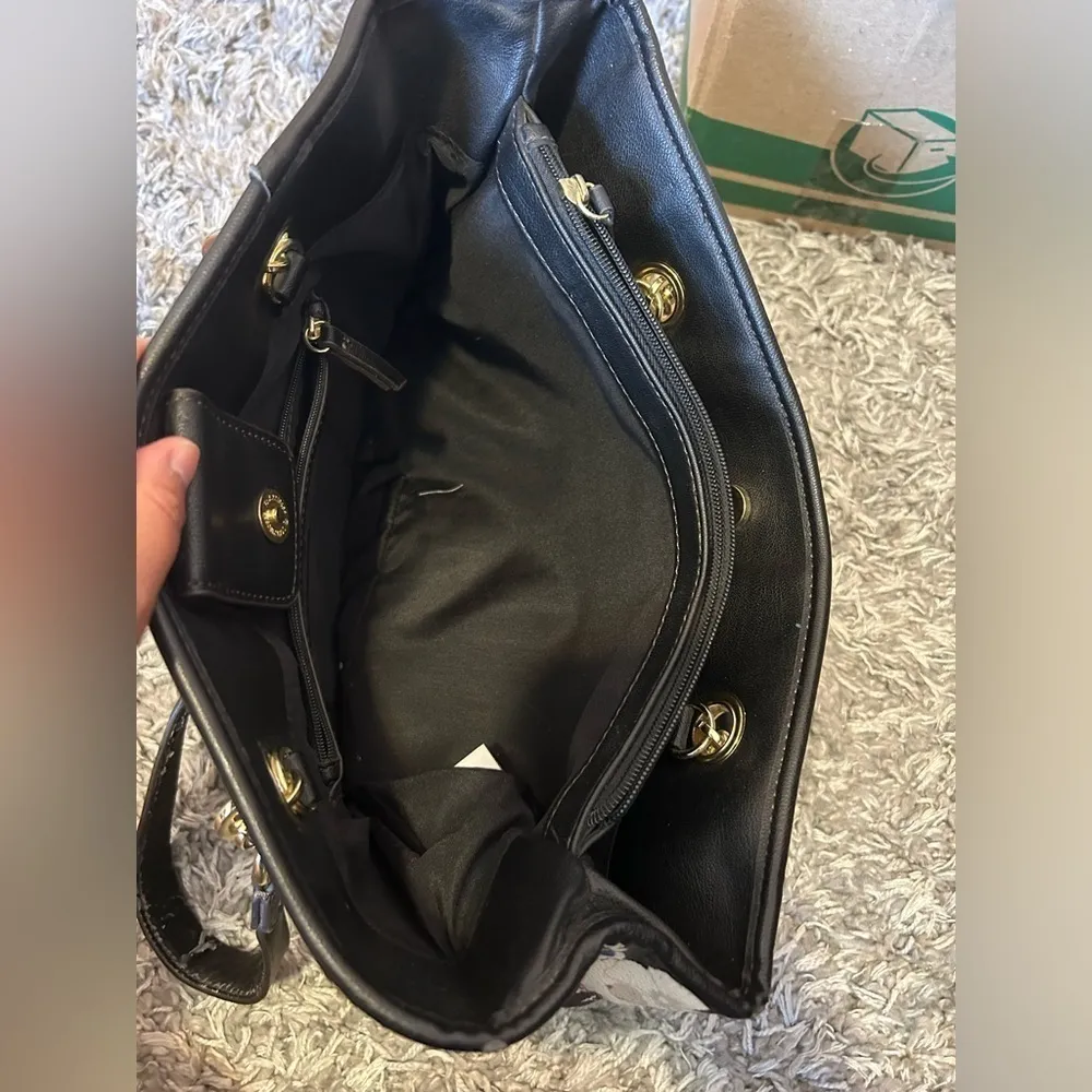 Black Floral Handbag - Image 3