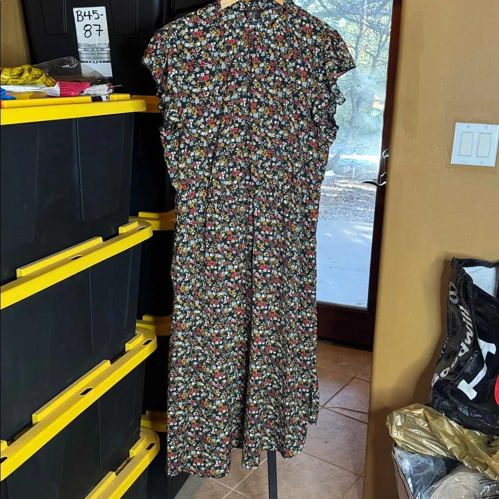 NWT BloomChic Black Ditsy Floral Ruffle Mock Neck Midi Dress Size 2X (18 - Image 7