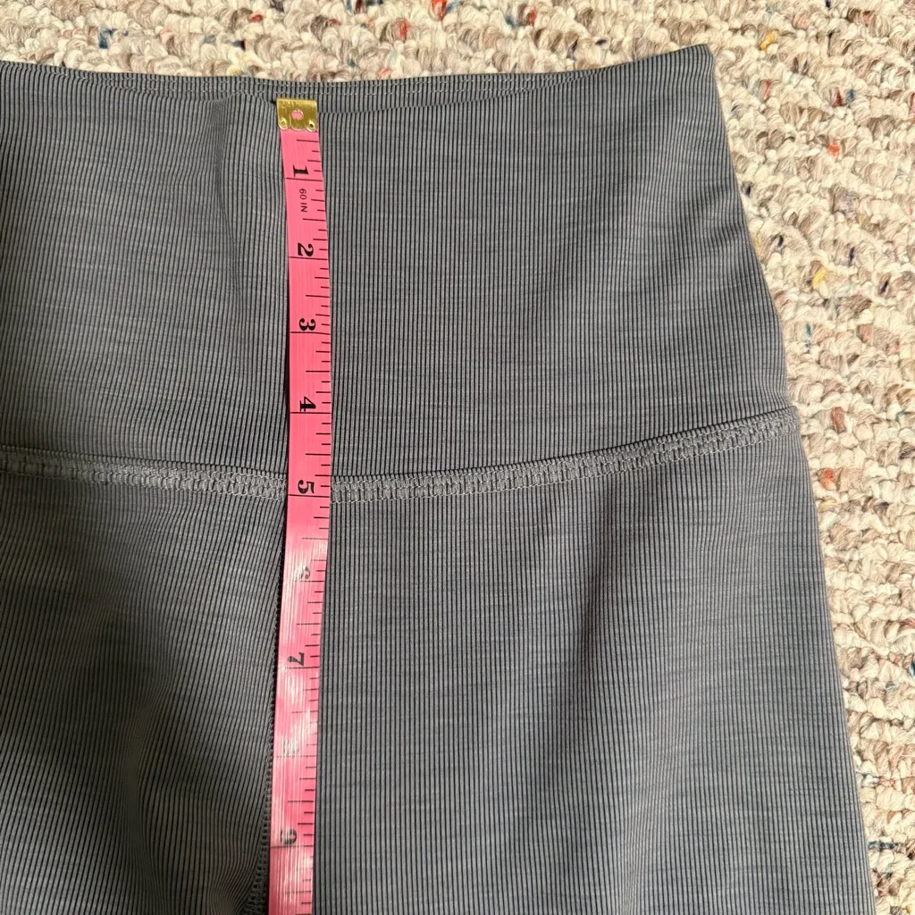 Beyond Yoga  Ribbed Grey High Rise Biker Shorts- Size Medium - Image 4