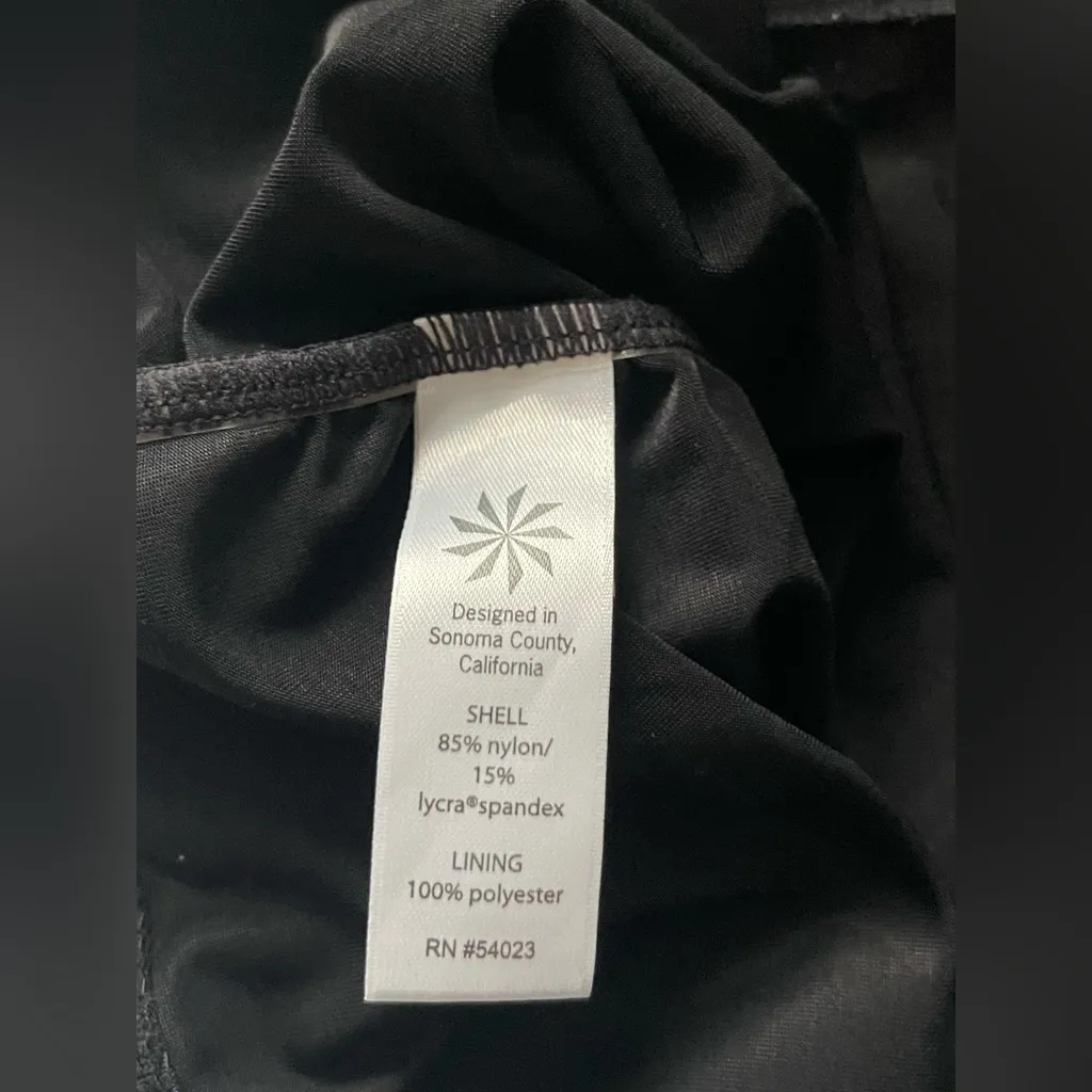 Athleta  Black Swim Top - Image 4