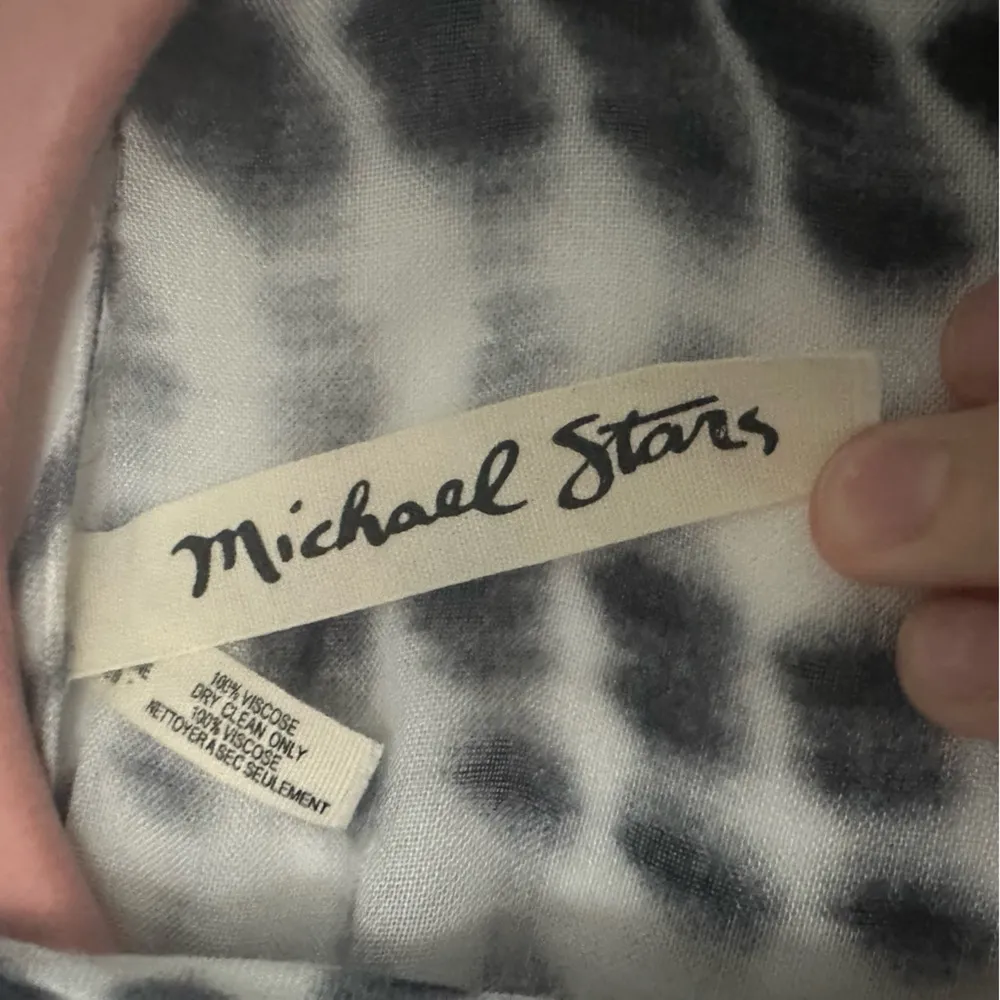 Michael Stars White & Black Lightweight Swim Cover OS - Image 4