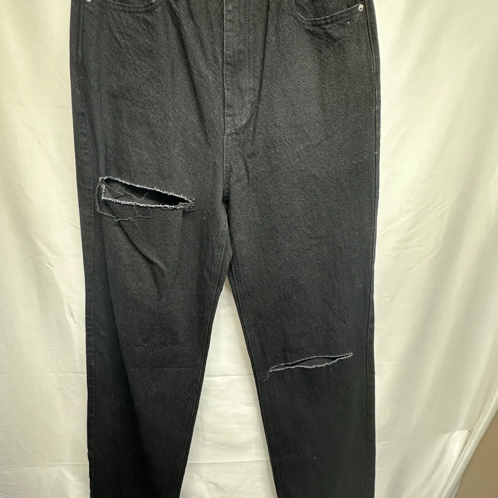 PacSun High Rise Relaxed Leg Black Denim Jeans Ripped Size 28 Length 30 - Image 3