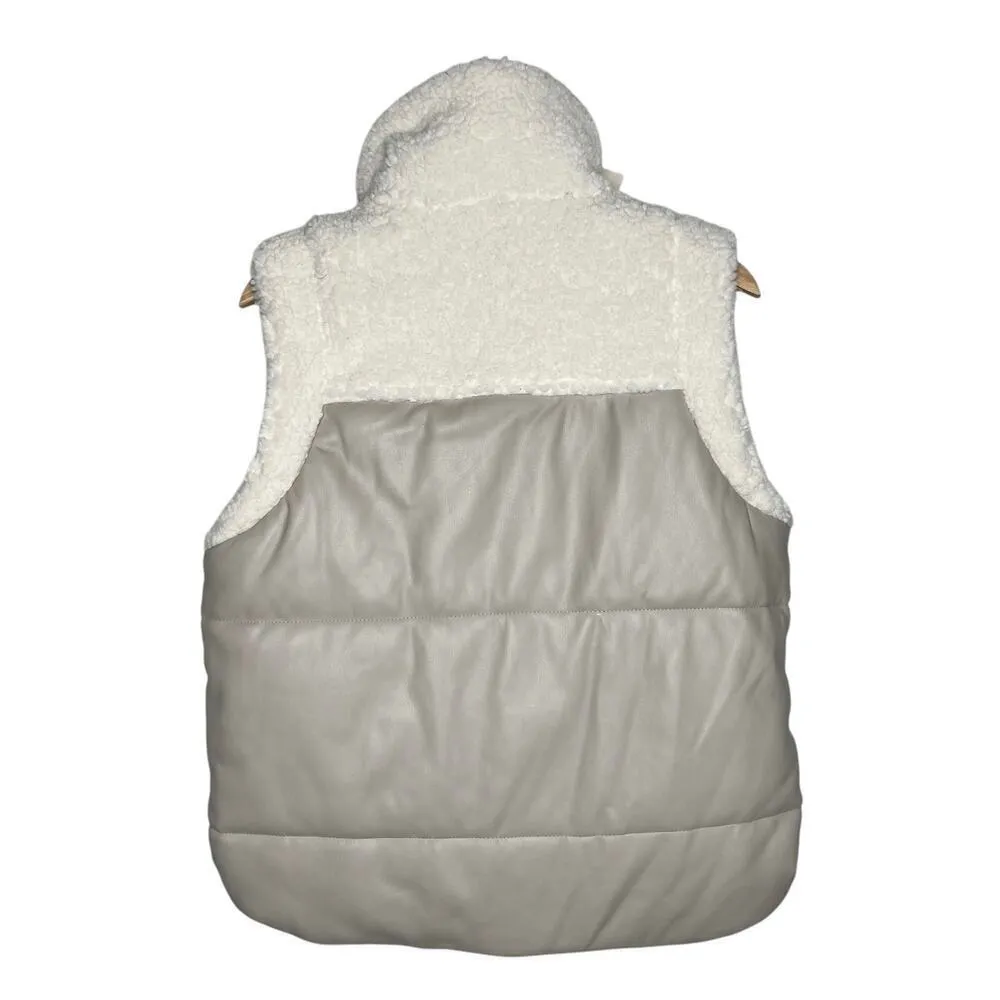 New Women’s BLANKNYC Vegan Leather Quilted Sherpa Vest Size S - Image 6