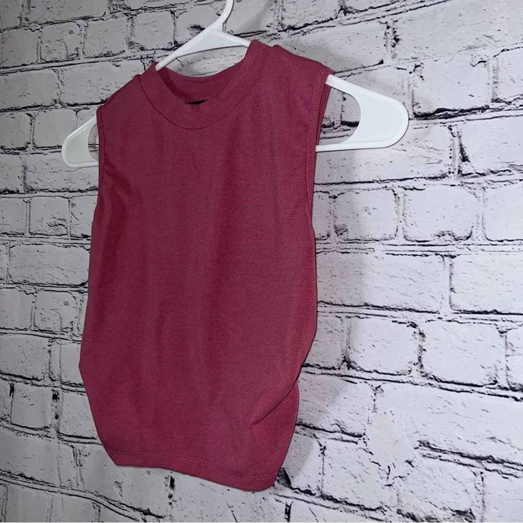 Cider‎ High Neck Cropped Tank Top Size Small - Image 3