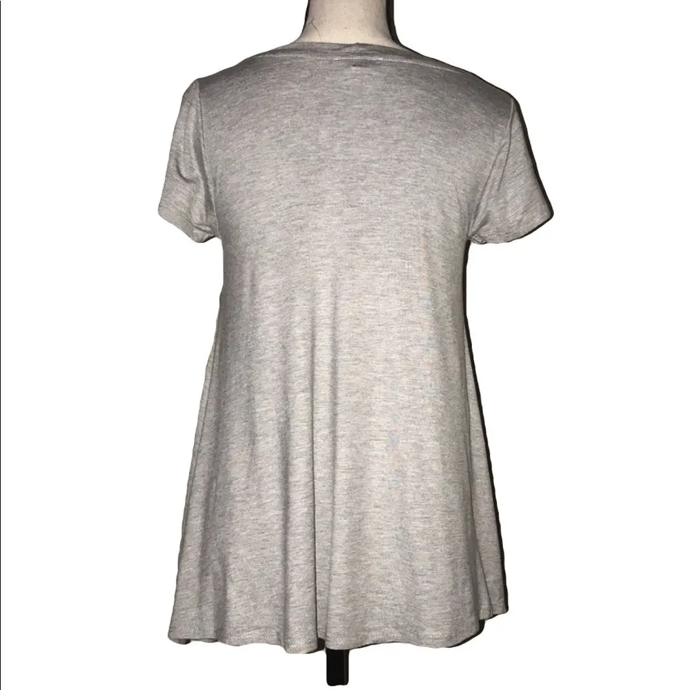 Misia grey short sleeve top with buttons on side Gray - Image 3