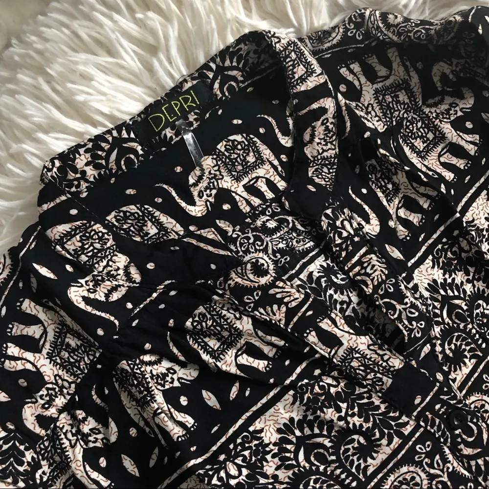 Depri elephant v-neck shirt - Image 2