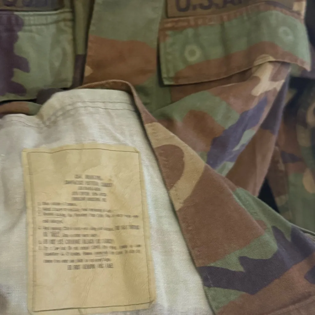 VTG 80s US Army Jacket Camo Combat Coat Airborne Patch Name Tape RARE Rank Tabs Green Size undefined - Image 8