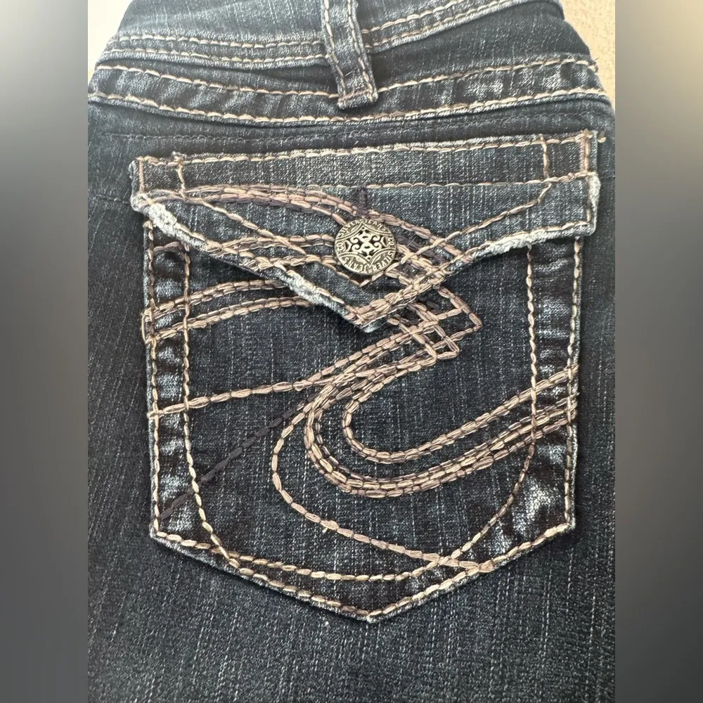 Silver Jeans Suki Surplus Boot Cut Dark Wash Patch Pockets Size 31 x 32 - Image 3