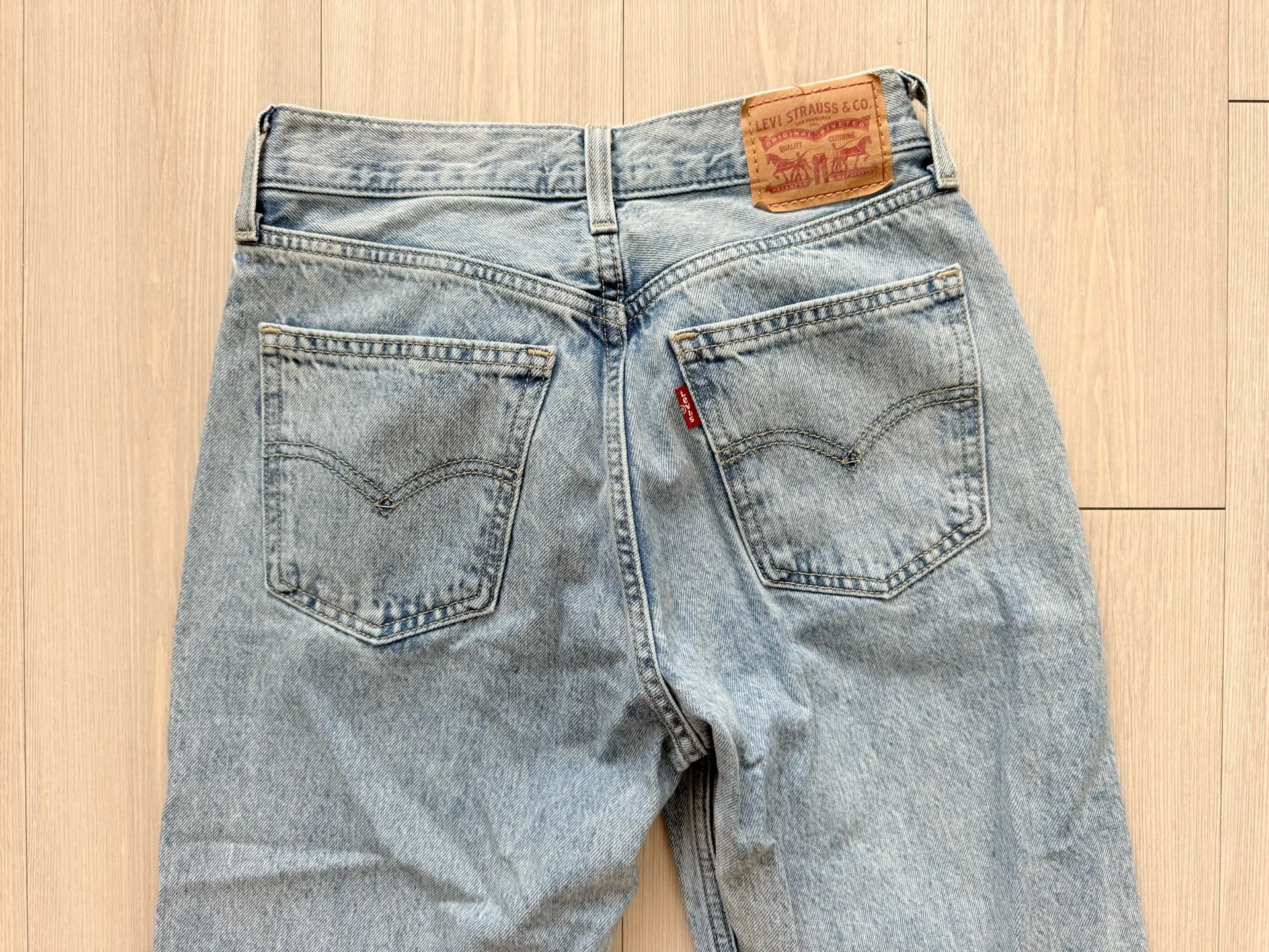 Levi’s Low Pro Straight Jeans - Image 3
