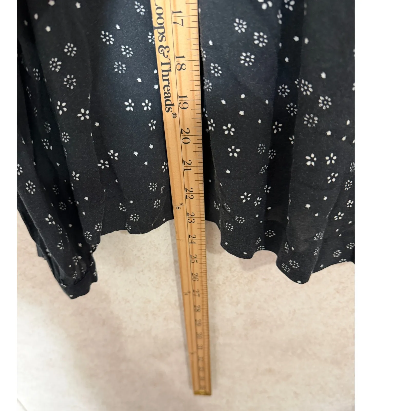 Free People Black White Floral Babydoll Peasant Blouse Top XS Peter Pan Boho‎ - Image 4