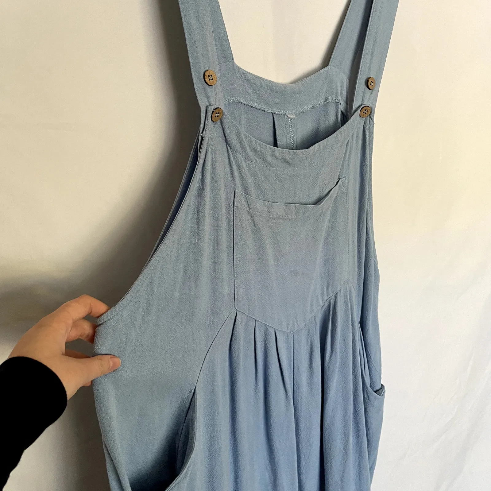 Sky blue slouchy overall shorts flowy pockets adjustible straps women's size M Size M - Image 2