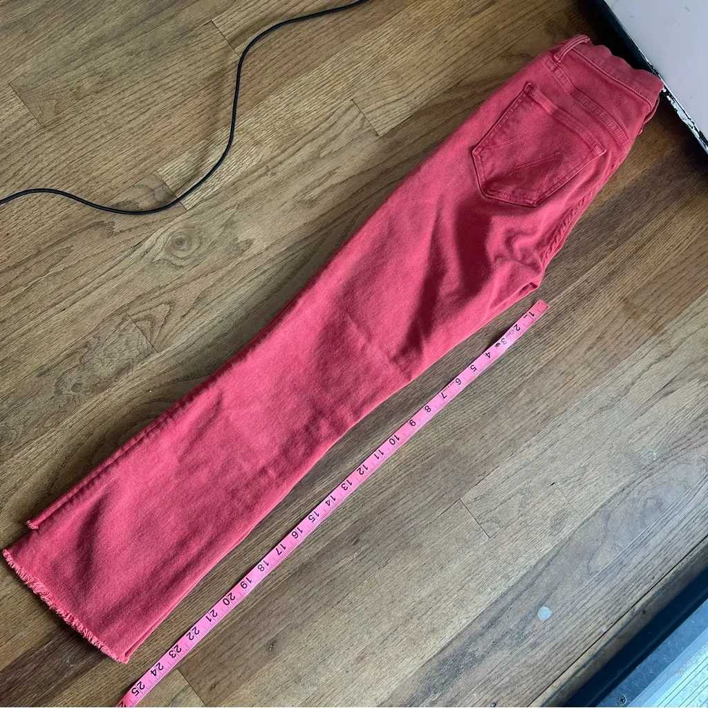 MOTHER the insider crop step fray jeans in hot red size 26 - Image 6