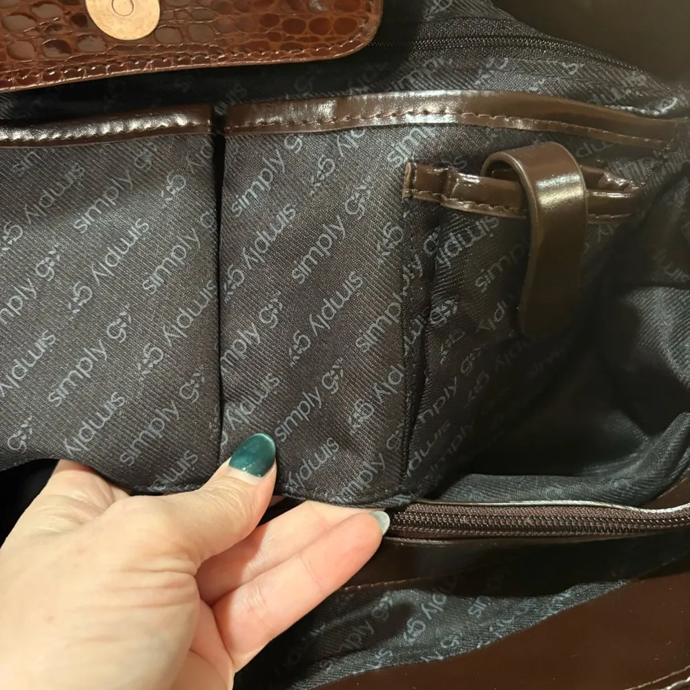 Stylish Brown Shoulder Bag with Leather Trim and Comfortable Handles nwot - Image 8