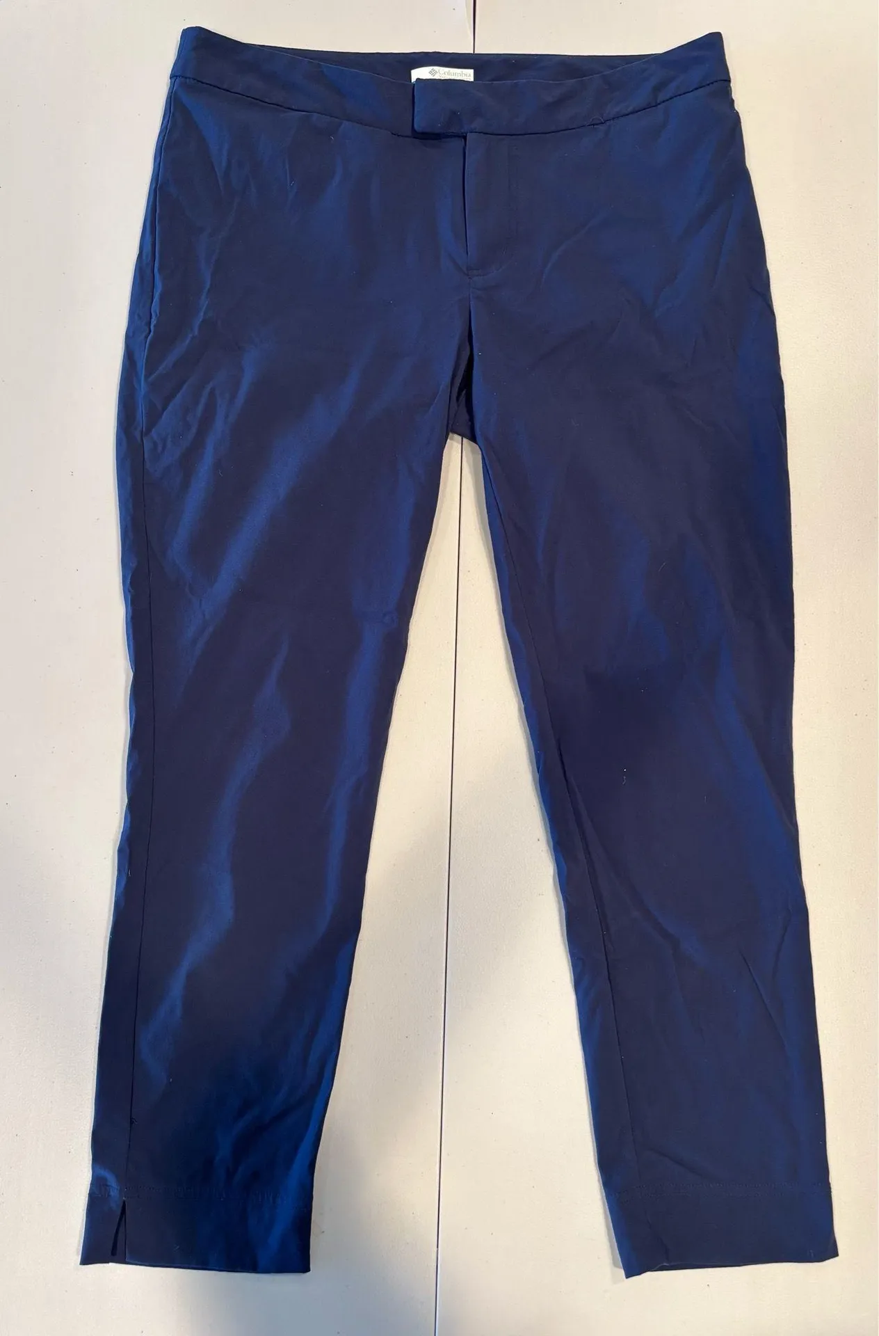 Columbia Sportswear | ladies PFG cropped pants. Size: 10/42 - Image 1