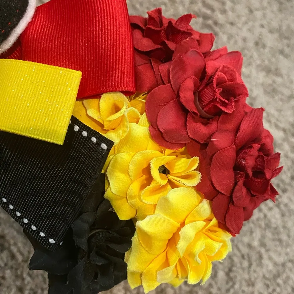 Disney’s Classic Mickey Mouse Themed Minnie Ears - Image 5