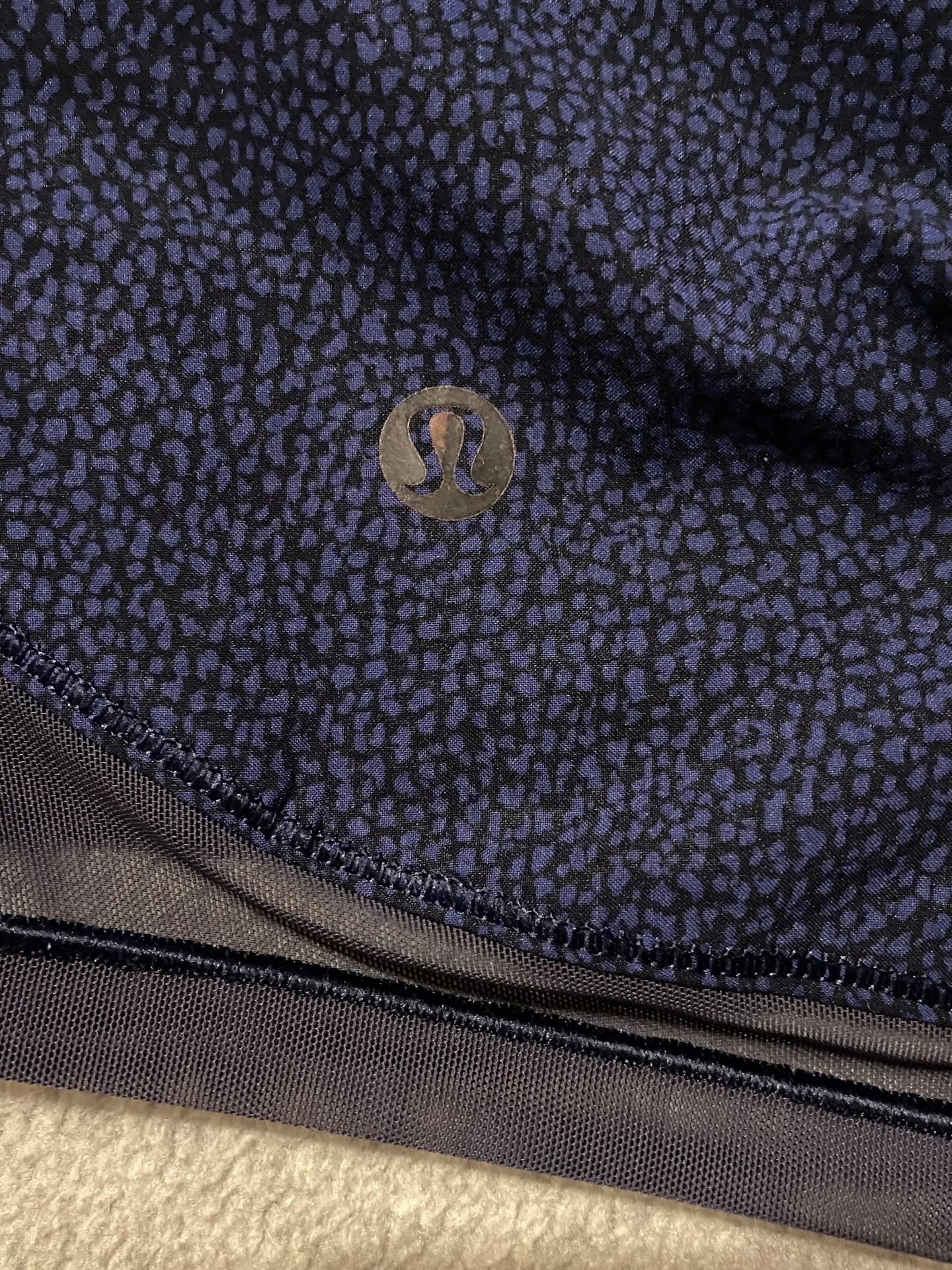 Two With One Short Mid Rise 3” Size 6 Midnight Navy Chakra Print - Image 6