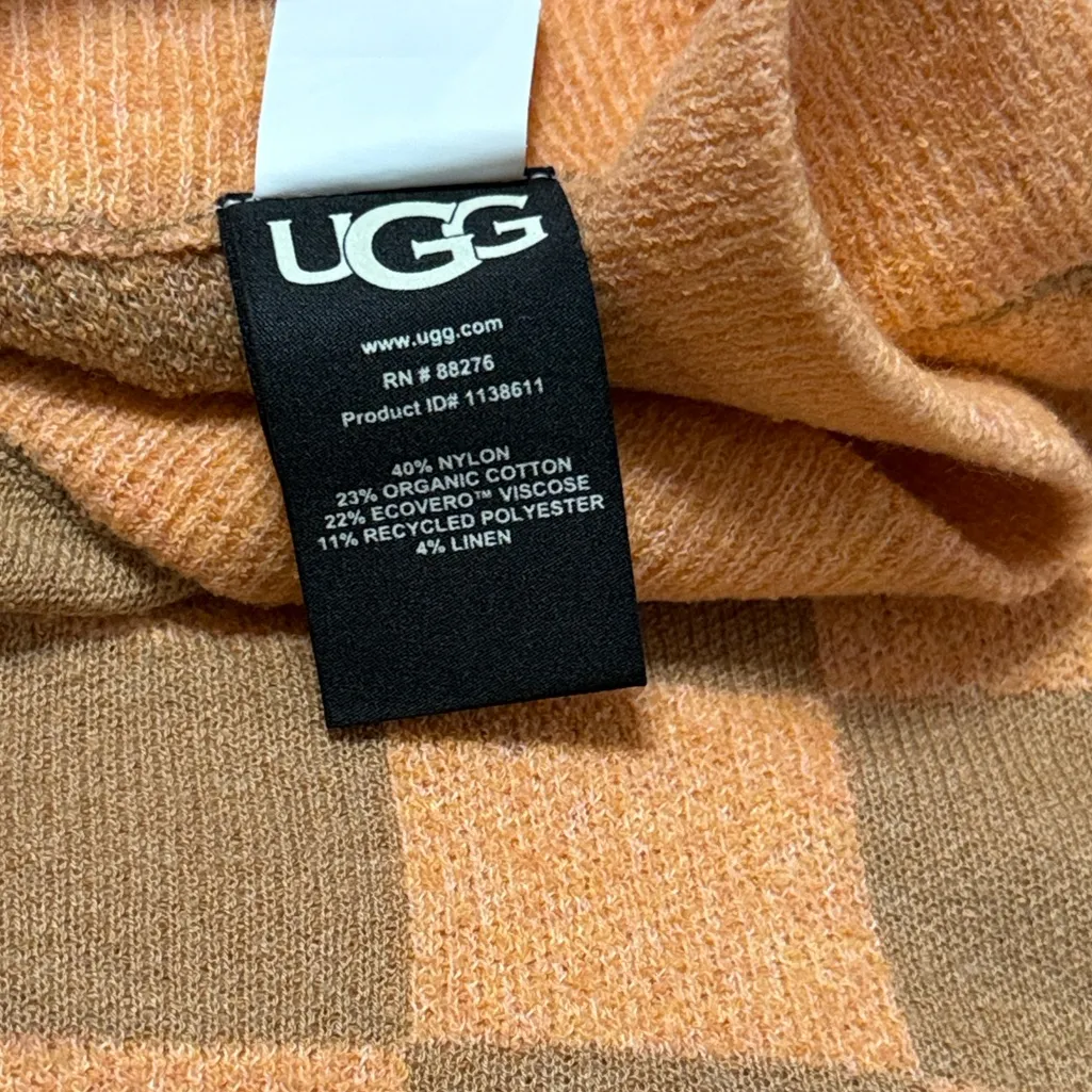 UGG  Maliah Short - Image 4