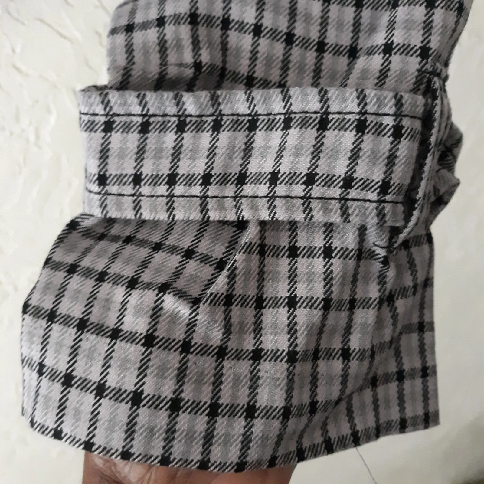 Wild Fable Jacket Women's Size Medium Purple Black Plaid Cropped Long Sleeve - Image 6