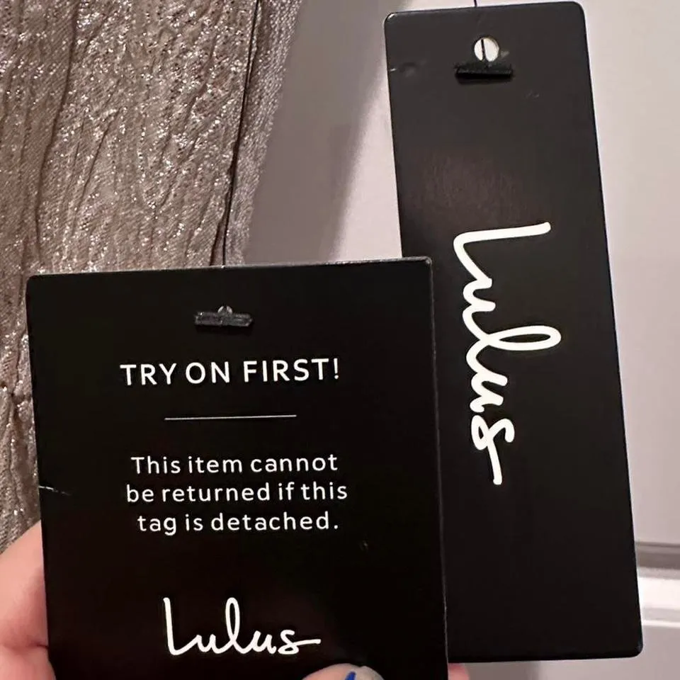 NWT‎ Lulu's All That Shimmers is Gold Sleeveless V-Neck Maxi Dress Sz Small - Image 6