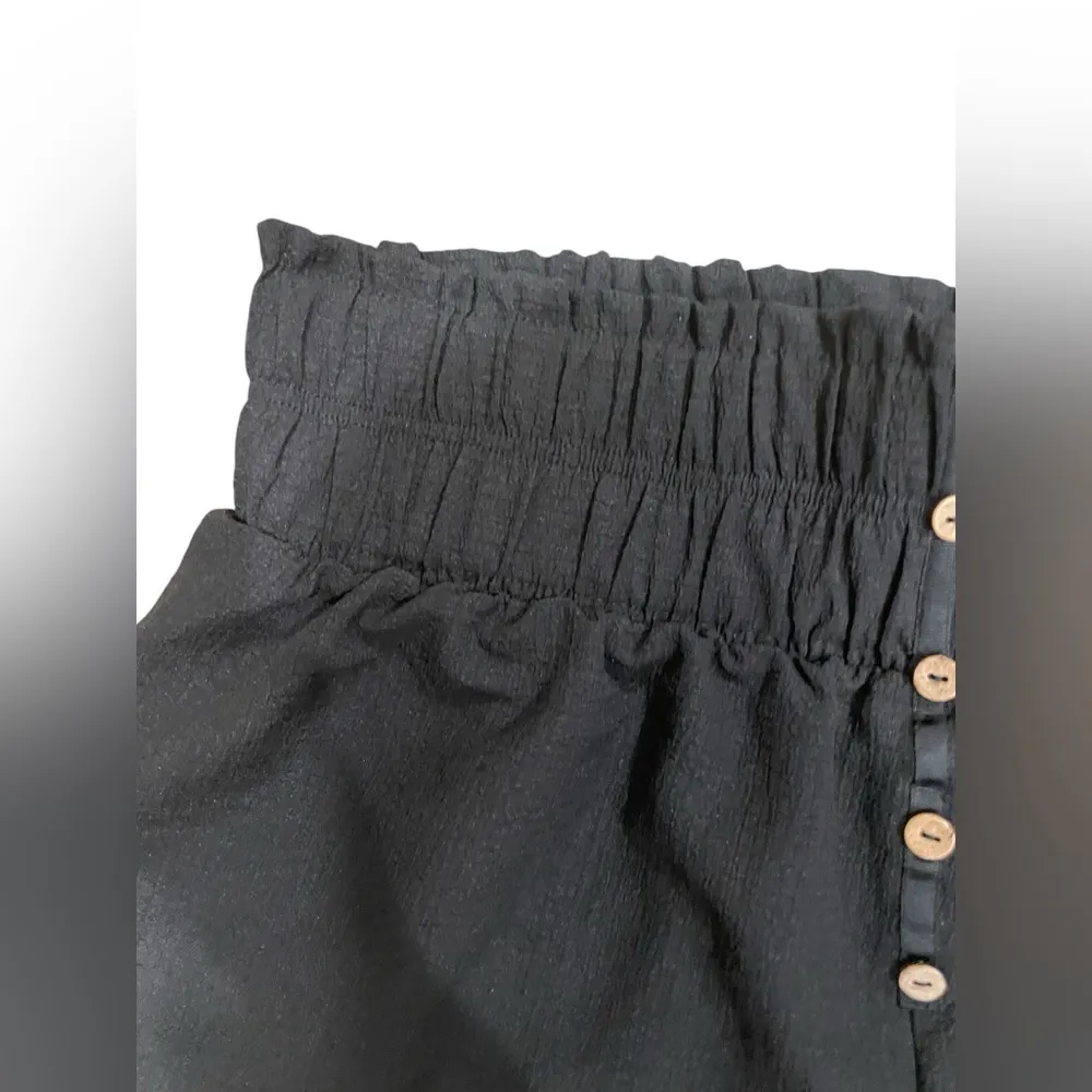 SHEIN Curve High Waisted Black Shorts - Image 2