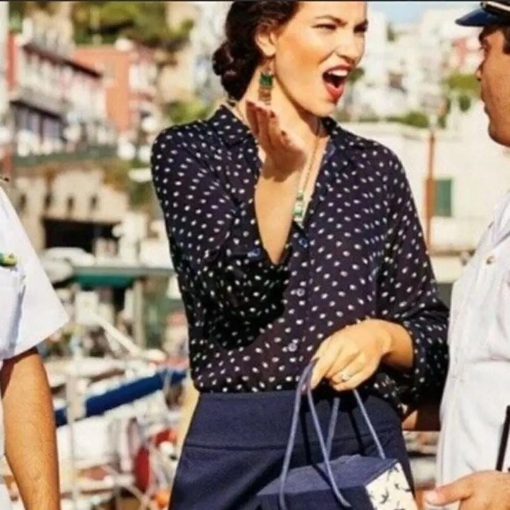 CAbi 5019 Navy, Green & White Martini Blouse - Image 2