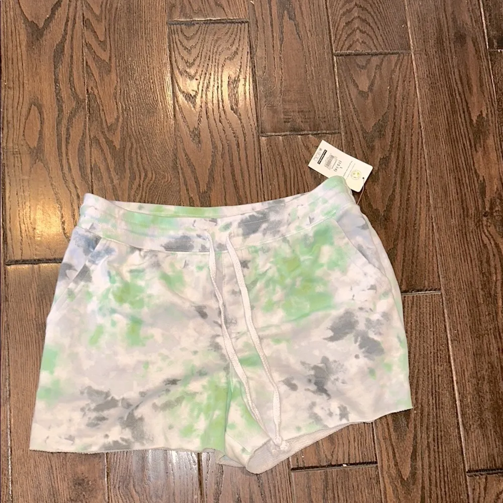 Secret Treasures tie dye Shorts with Drawstring Waist size large new with tags - Image 2