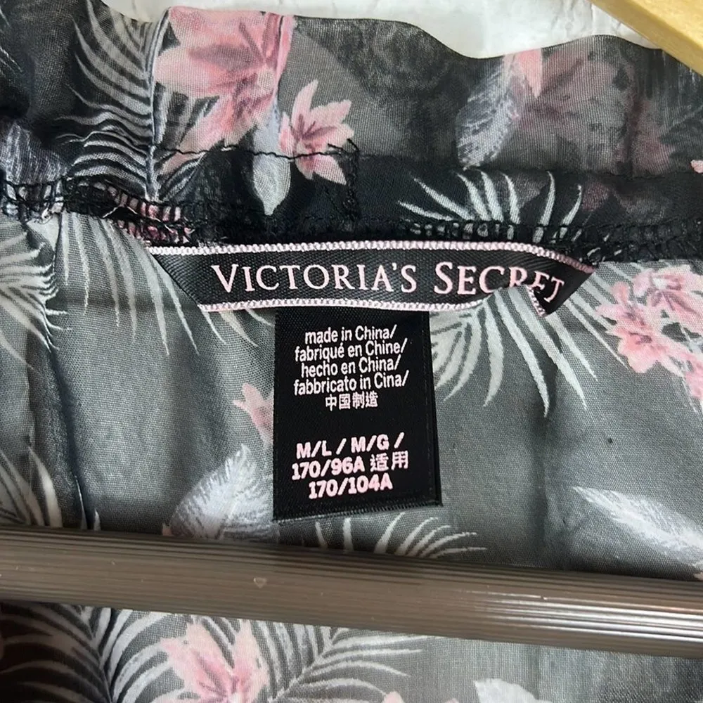 Victoria's Secret floral chiffon duster/ swim coverup size M/L - Image 9