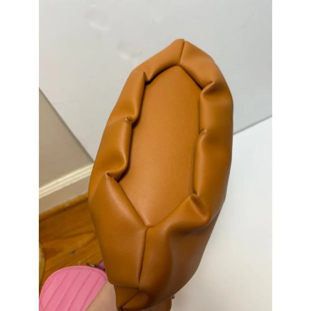 Senreve Cornetti Shoulder Bag Clutch with Tortoise Link Strap Tan - Image 7