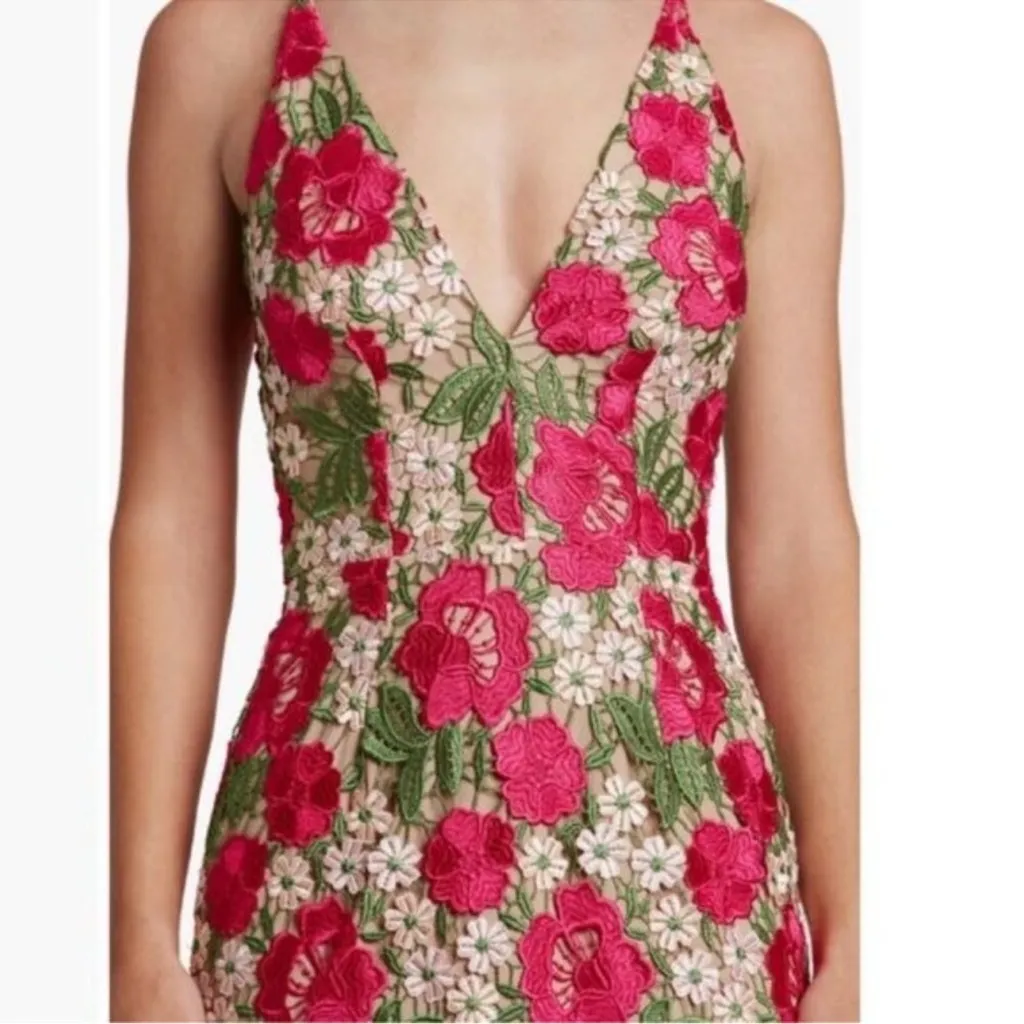 Dress The Population Aurora Floral V Neck Crochet Midi Dress size Small $375 - Image 3