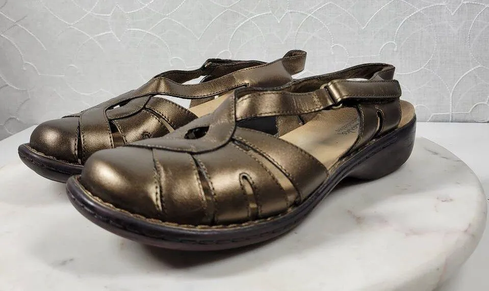 Clarks Bendables Leather Sandals Womens 7 Gold Metallic Slingback Closed Toe - Image 5