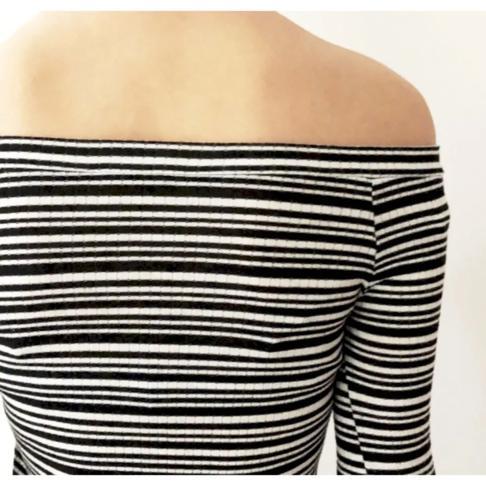 Off-The-Shoulder Striped Ribbed Stretch Top S - Image 3